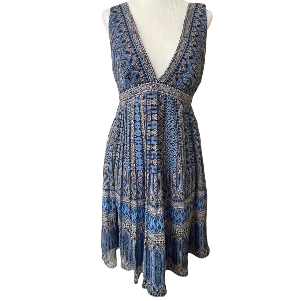 🌸7.  J.Crew silk size 4 silk 
Designer collection